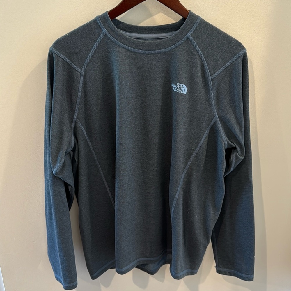 North Face men’s long sleeve